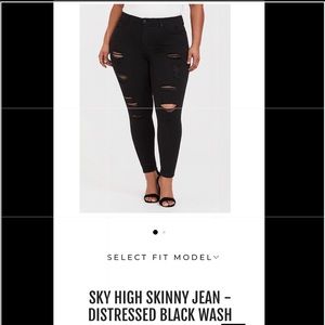 NEW TORRID DISTRESSED SKINNY JEANS 🔥🔥🔥